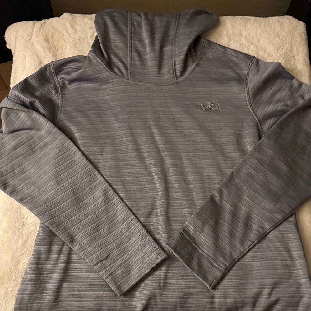 The North Face Heathered Gray Pullover